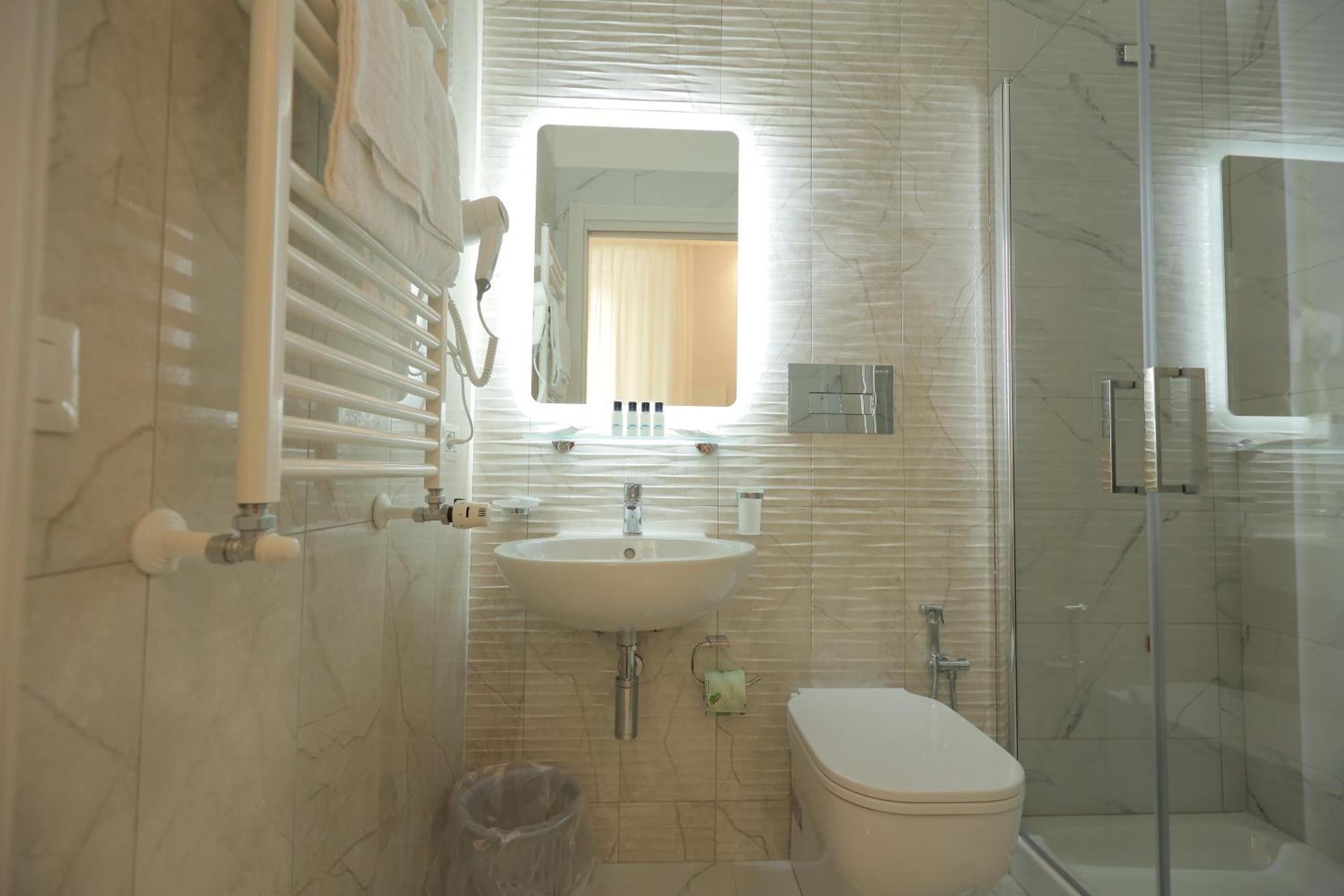 Hotel Garibaldi New Naples