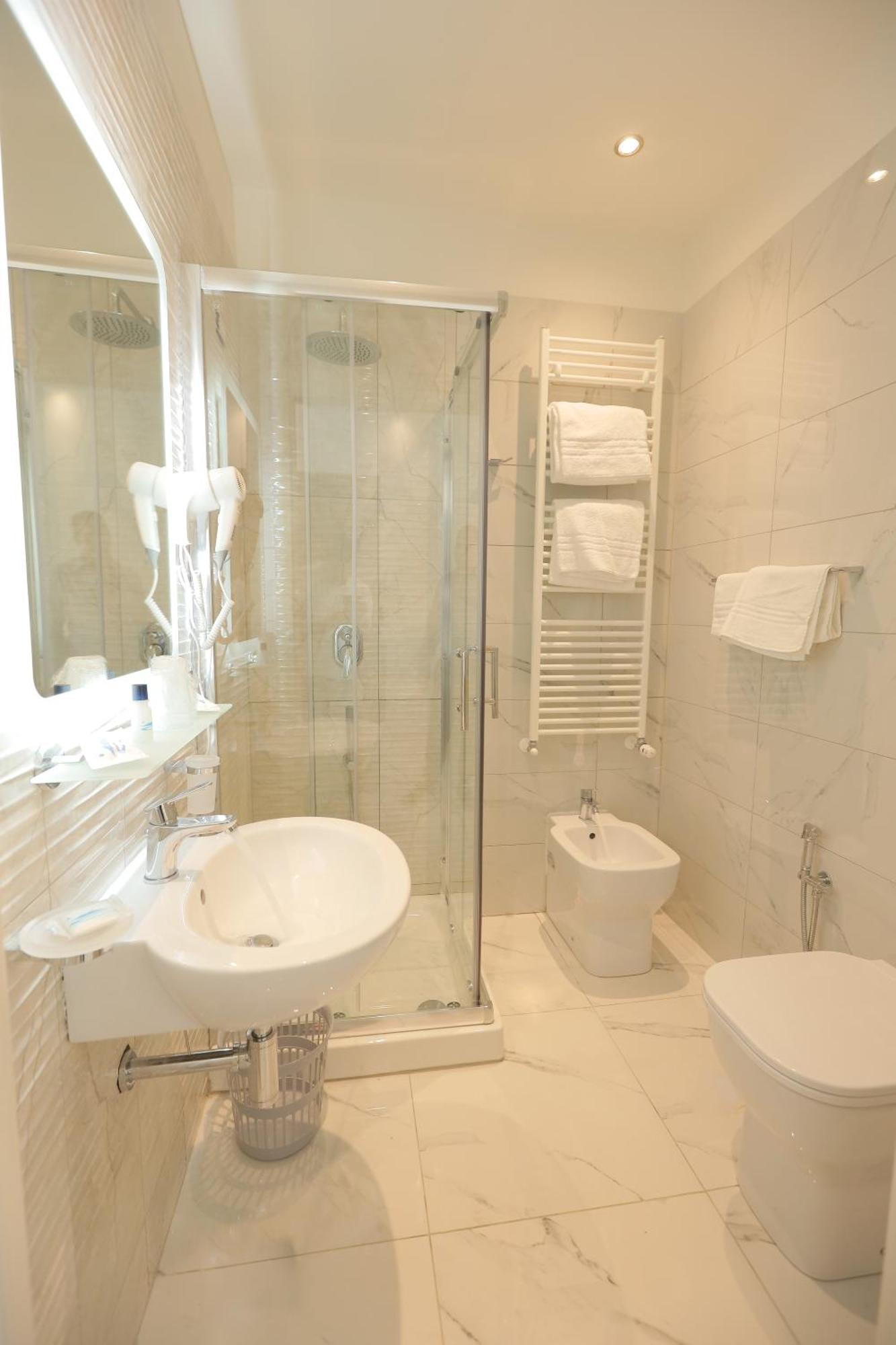 Garibaldi New Hotel 3*