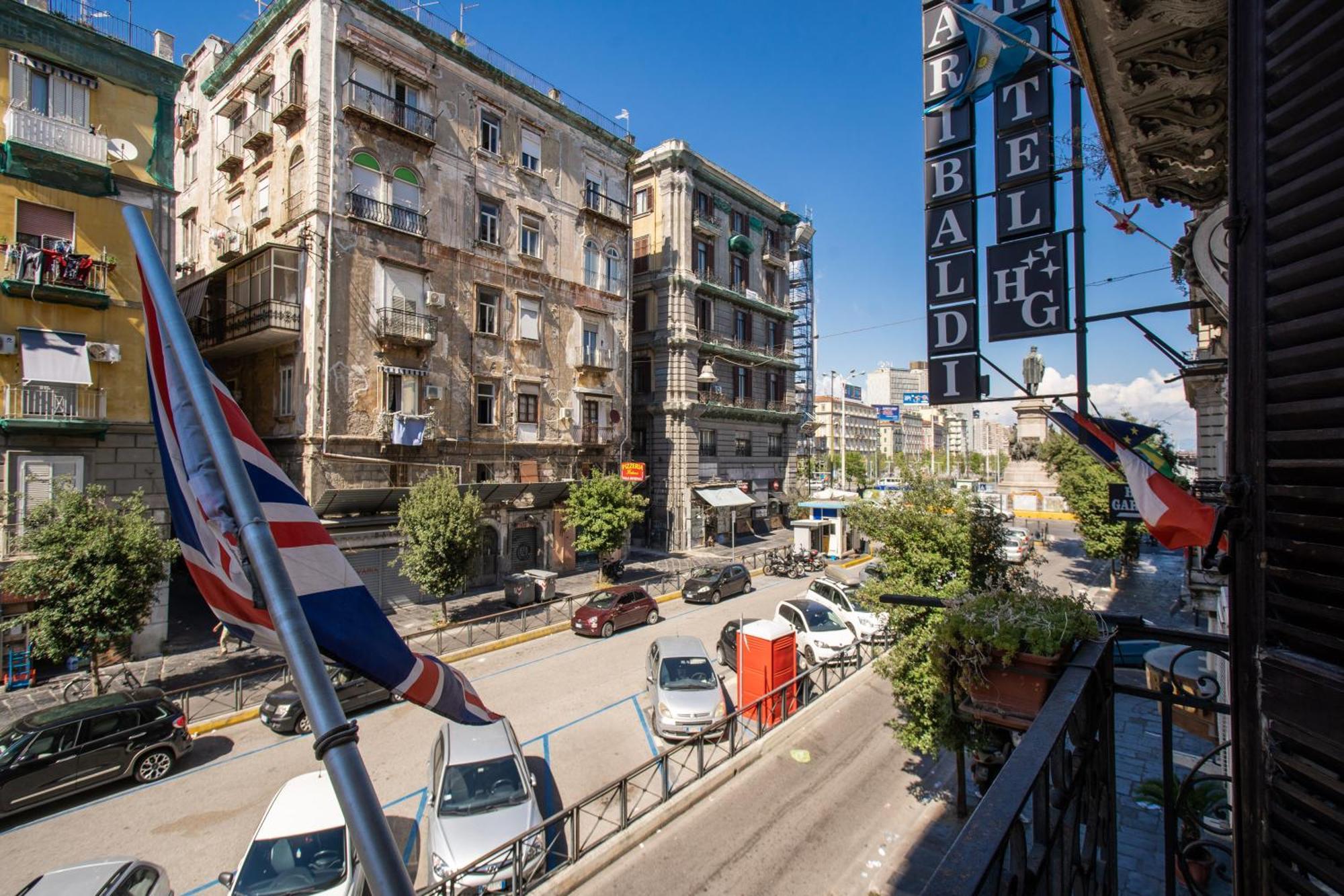 Hotel Garibaldi New Naples