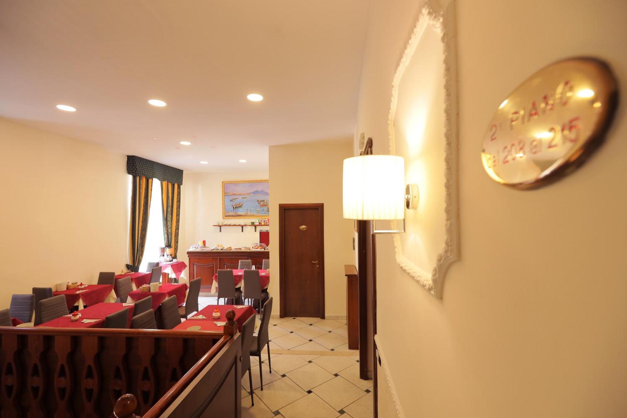 Garibaldi New Hotel Naples