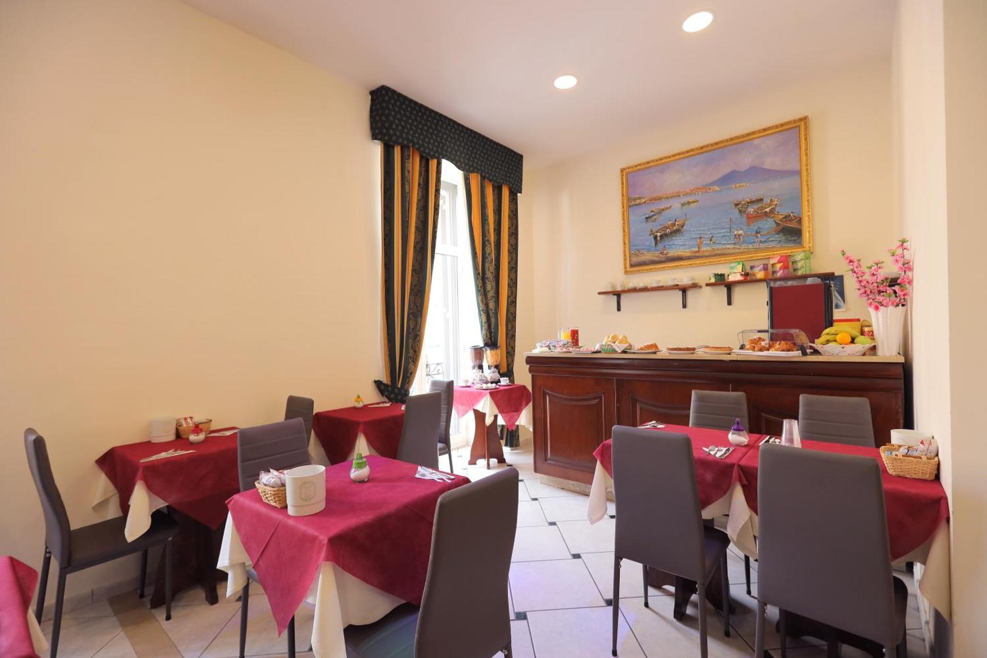 Hotel Garibaldi New 3*