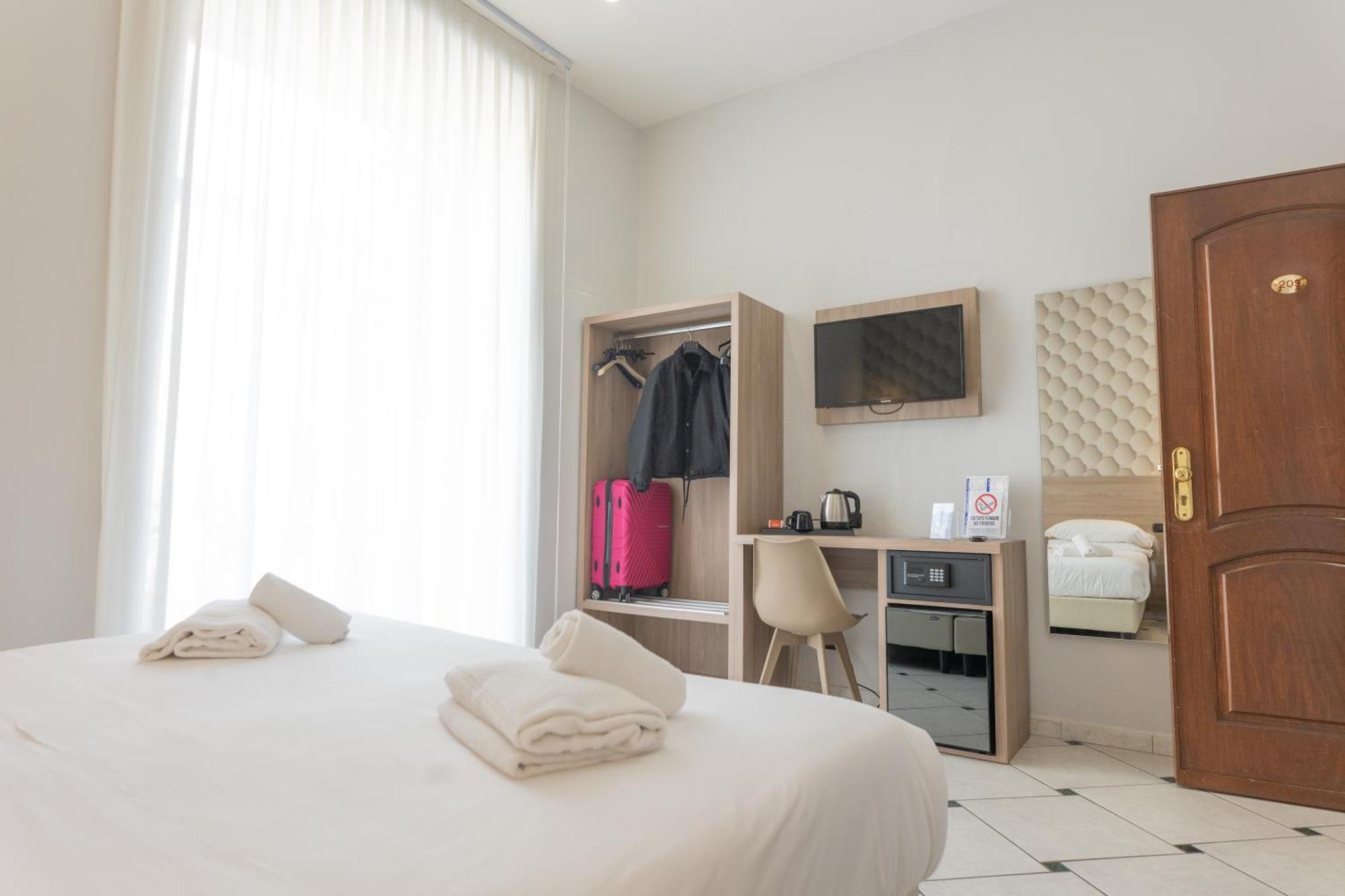 Garibaldi New Hotel