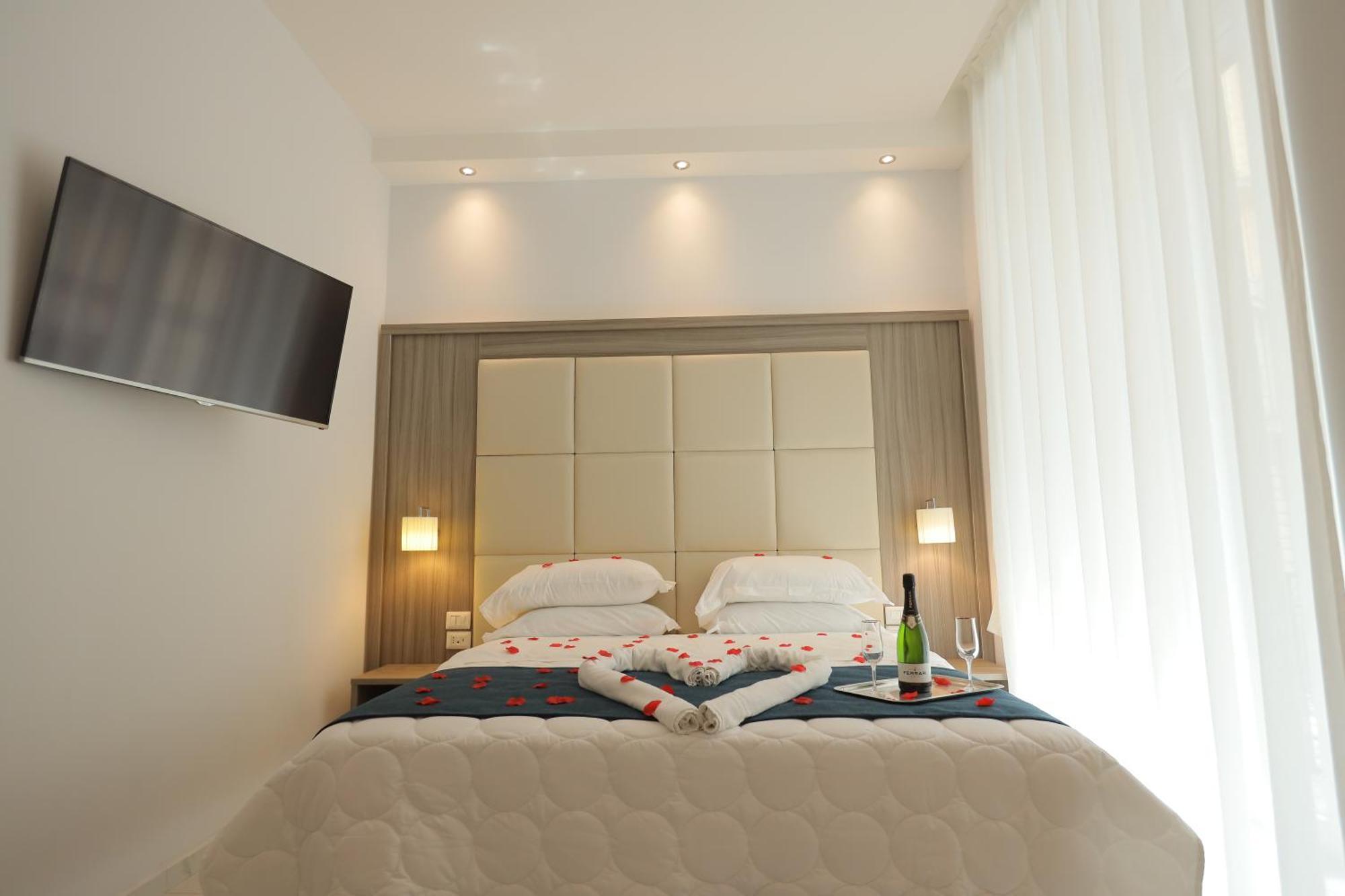 Hotel Garibaldi New Napoli